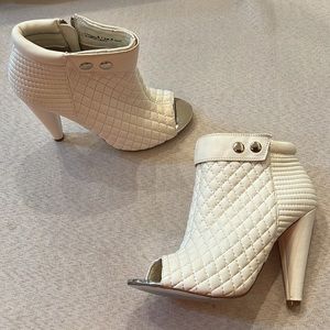 Chinese Laundry Kristin Cavallari White Leather Booties